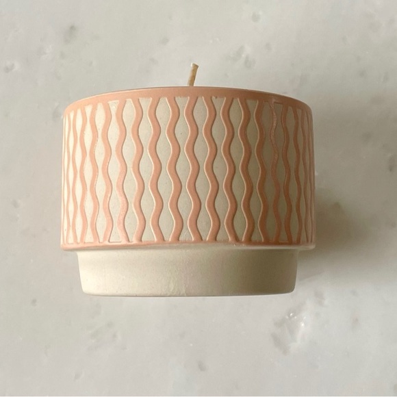 Sea Salt & Surf Cactus  Candle - Picture 3 of 5